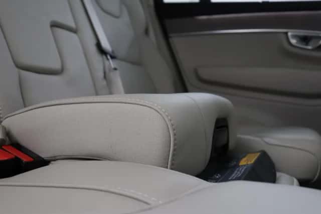 Volvo XC90 (2025) thumbnail 15