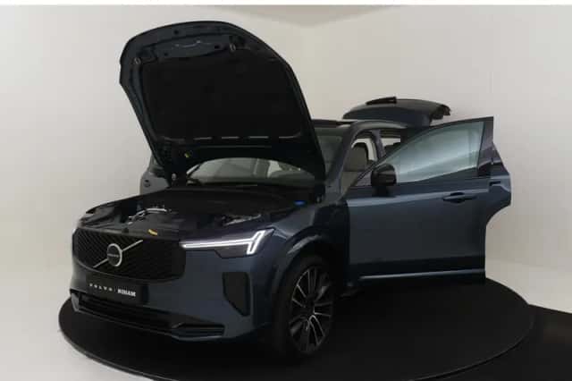 Volvo XC90 (2025) thumbnail 16