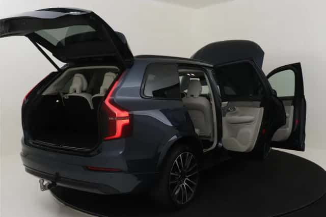 Volvo XC90 (2025) thumbnail 18