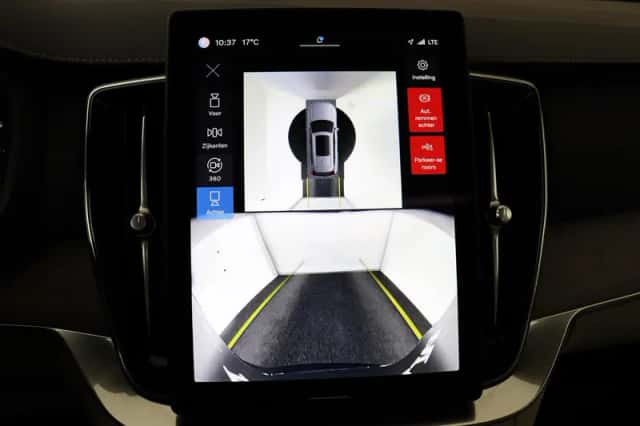 Volvo XC90 (2025) thumbnail 23