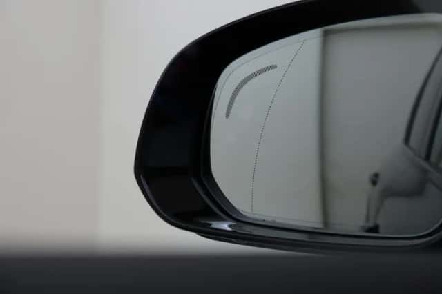 Volvo XC90 (2025) thumbnail 36