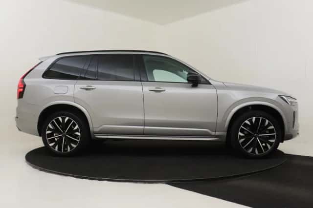 Volvo XC90 (2025) thumbnail 12
