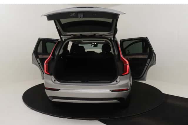 Volvo XC90 (2025) thumbnail 22