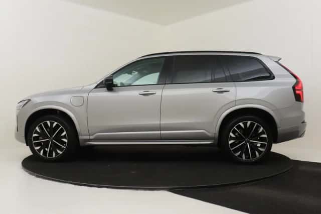 Volvo XC90 (2025) thumbnail 6