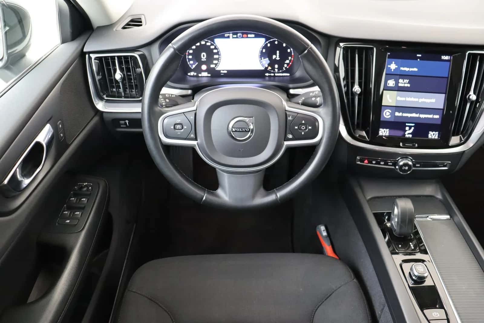 Volvo V60 (2021) — foto 1