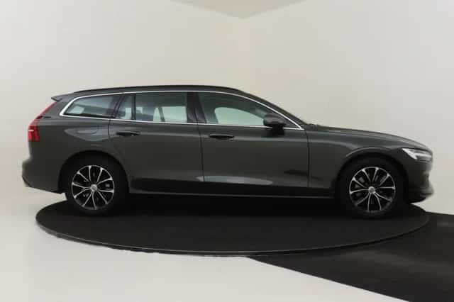 Volvo V60 (2021) thumbnail 12