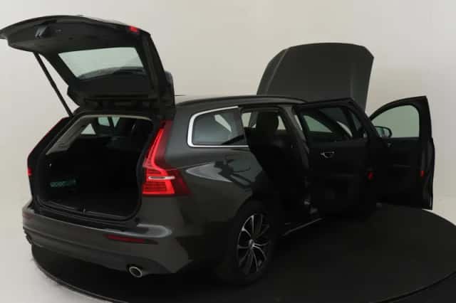 Volvo V60 (2021) thumbnail 18