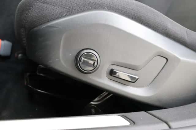Volvo V60 (2021) thumbnail 21