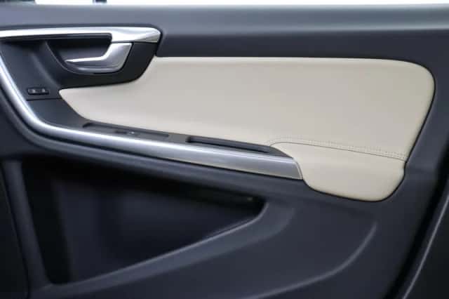 Volvo S60 (2018) thumbnail 15