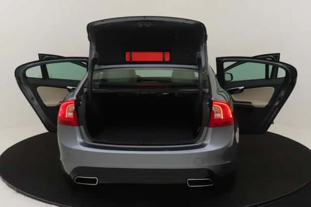 Volvo S60 (2018) thumbnail 22