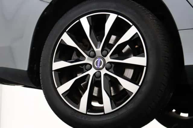 Volvo S60 (2018) thumbnail 35