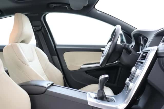 Volvo S60 (2018) thumbnail 7