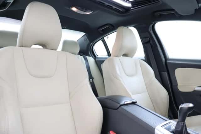 Volvo S60 (2018) thumbnail 9