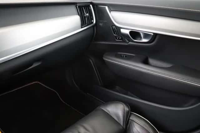 Volvo V90 (2020) thumbnail 17