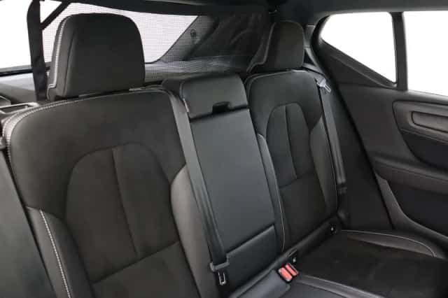 Volvo XC40 (2020) thumbnail 11
