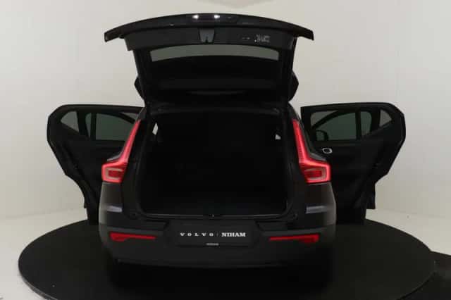 Volvo XC40 (2020) thumbnail 22