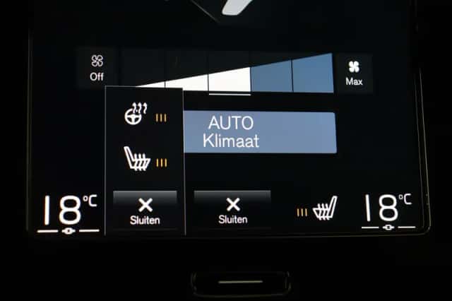Volvo XC40 (2020) thumbnail 25