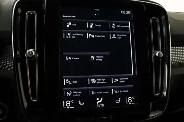 Volvo XC40 (2020) thumbnail 26