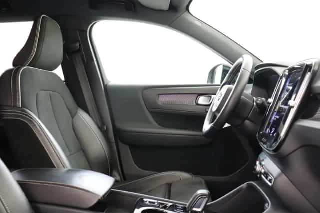 Volvo XC40 (2020) thumbnail 7