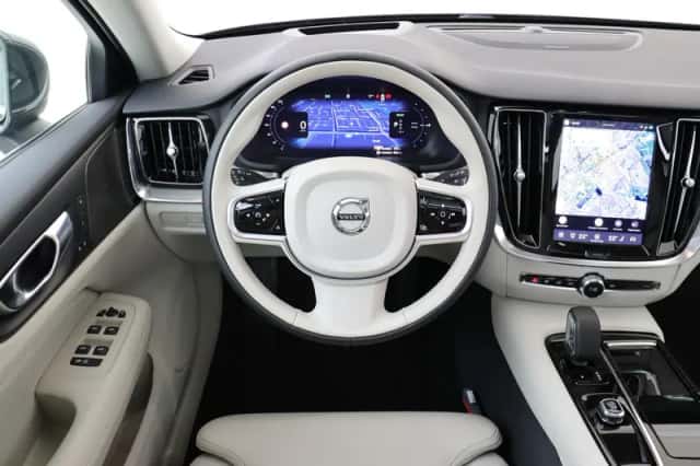Volvo V60 (2026) thumbnail 1