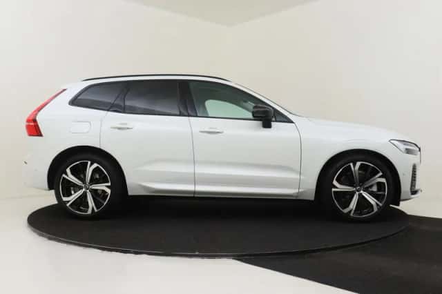 Volvo XC60 (2025) thumbnail 12