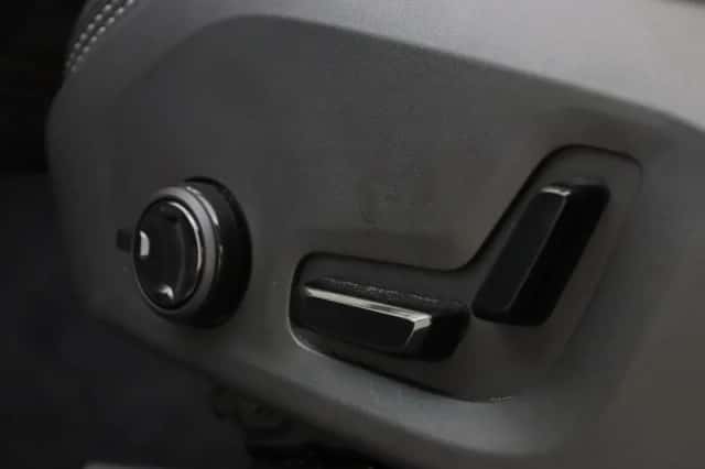 Volvo XC60 (2025) thumbnail 28