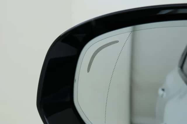 Volvo XC60 (2025) thumbnail 32