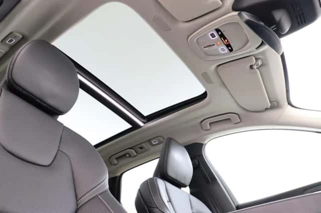 Volvo XC60 (2025) thumbnail 9