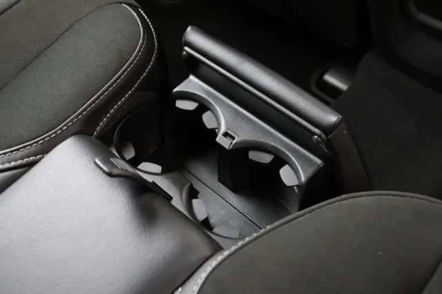 Volvo V40 (2015) thumbnail 13
