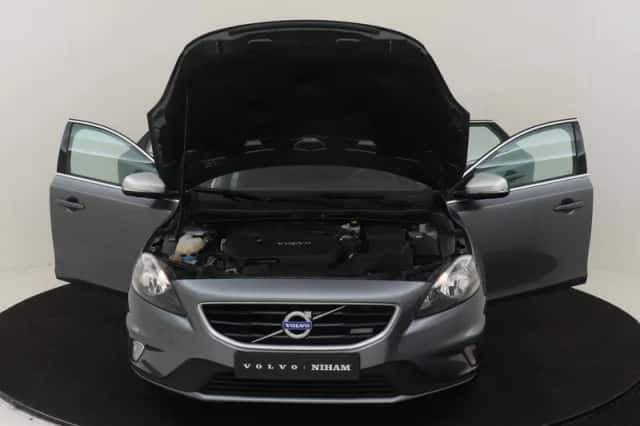 Volvo V40 (2015) thumbnail 20