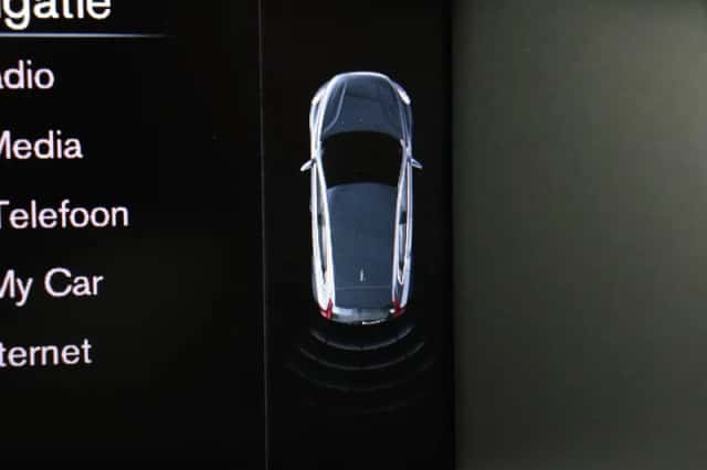 Volvo V40 (2015) thumbnail 27