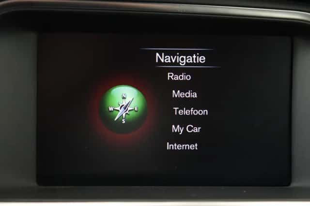 Volvo V40 (2015) thumbnail 28