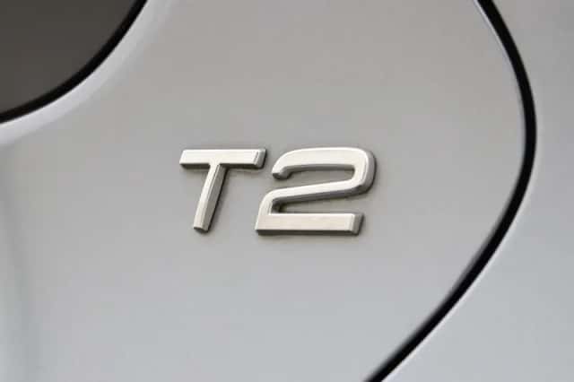Volvo V40 (2015) thumbnail 32
