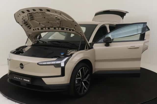 Volvo EX30 (2026) thumbnail 16