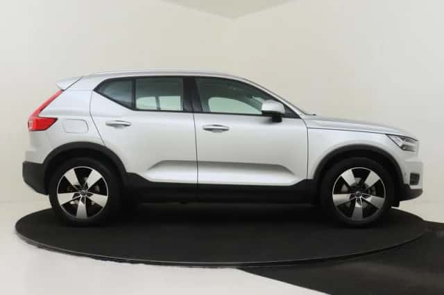 Volvo XC40 (2018) thumbnail 12