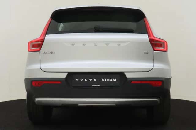 Volvo XC40 (2018) thumbnail 14