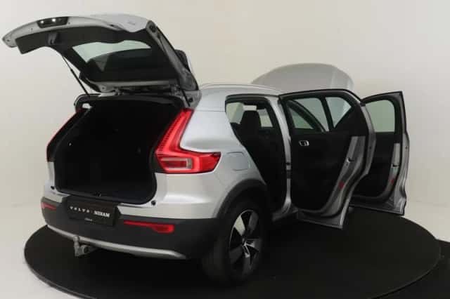 Volvo XC40 (2018) thumbnail 18