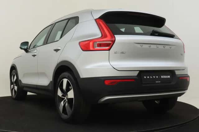 Volvo XC40 (2018) thumbnail 4