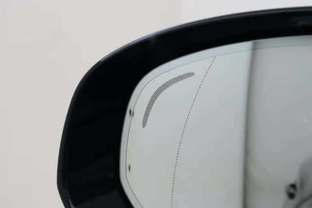 Volvo XC60 (2025) thumbnail 32