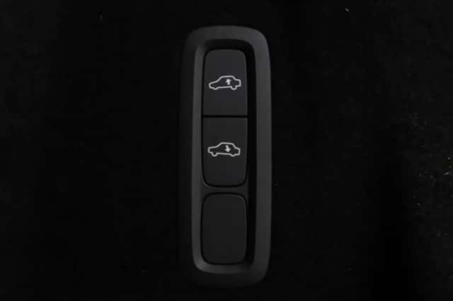 Volvo XC60 (2025) thumbnail 39
