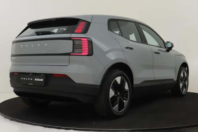 Volvo EX30 (2026) thumbnail 2
