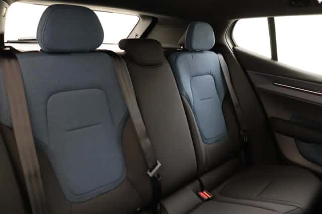 Volvo EX30 (2026) thumbnail 11