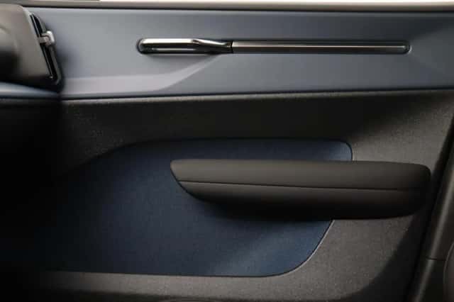 Volvo EX30 (2026) thumbnail 13