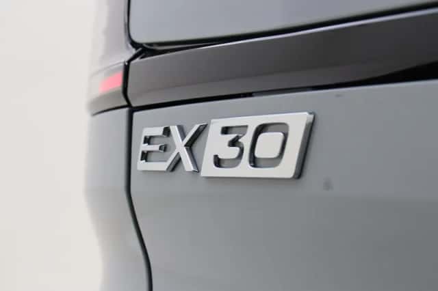 Volvo EX30 (2026) thumbnail 32