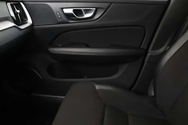 Volvo V60 (2019) thumbnail 17