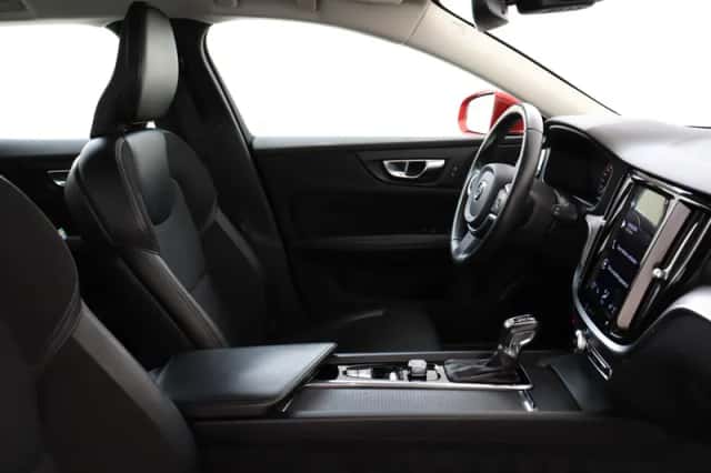 Volvo V60 (2019) thumbnail 7