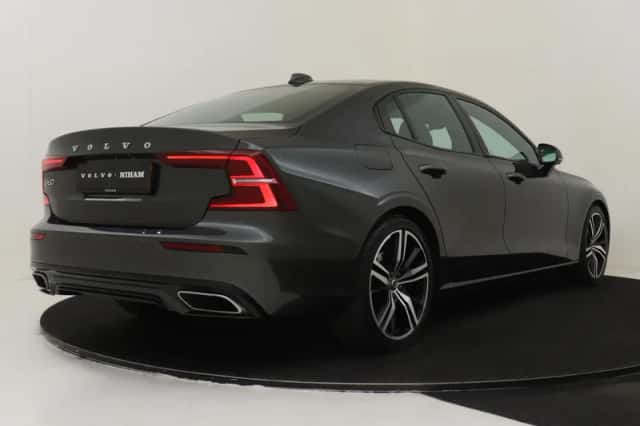 Volvo S60 (2020) thumbnail 2
