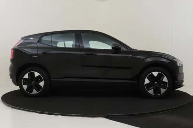 Volvo EX30 (2024) thumbnail 12