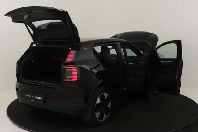 Volvo EX30 (2024) thumbnail 18