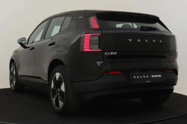Volvo EX30 (2024) thumbnail 4